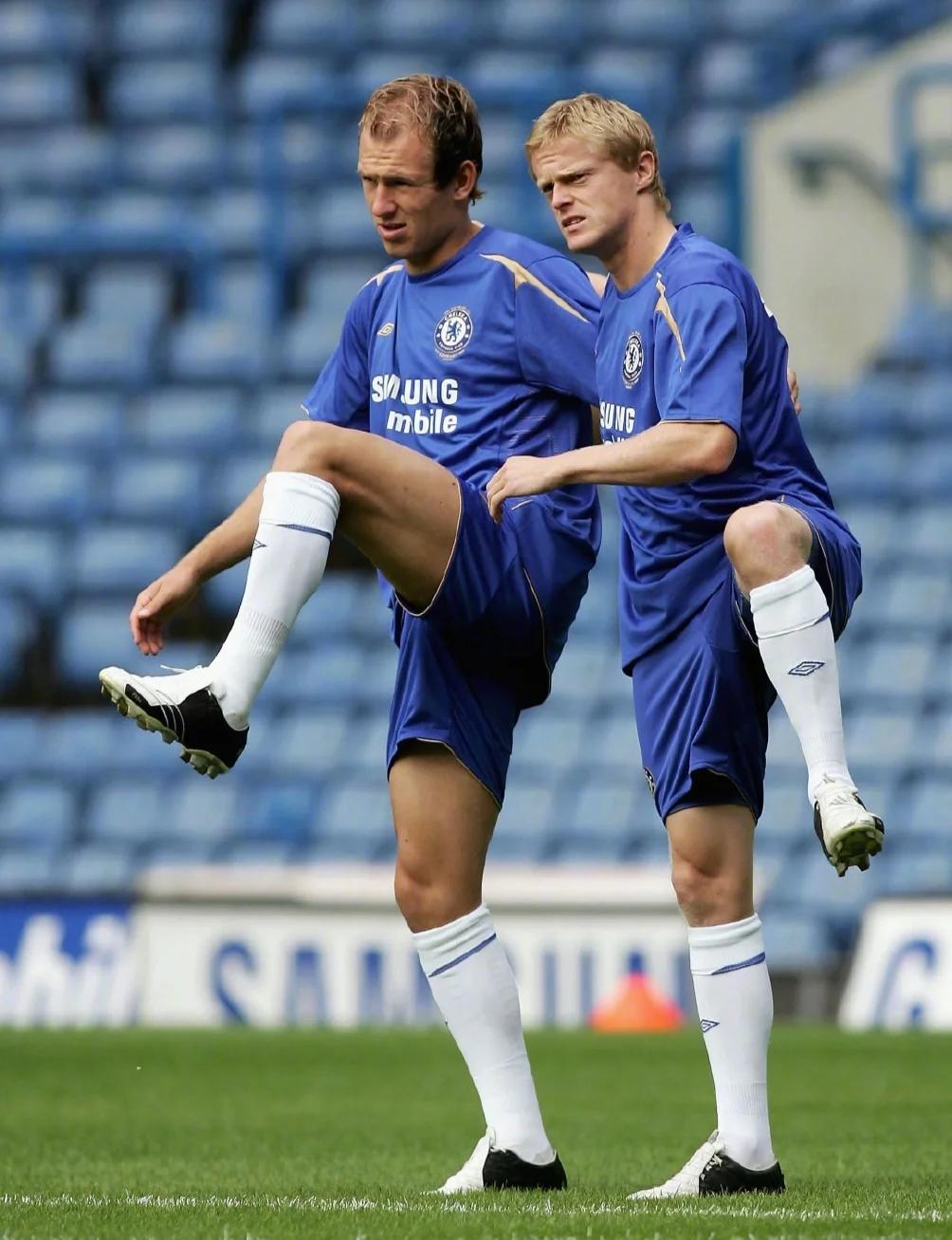 瑞士险胜曼联，罗本制霸全场