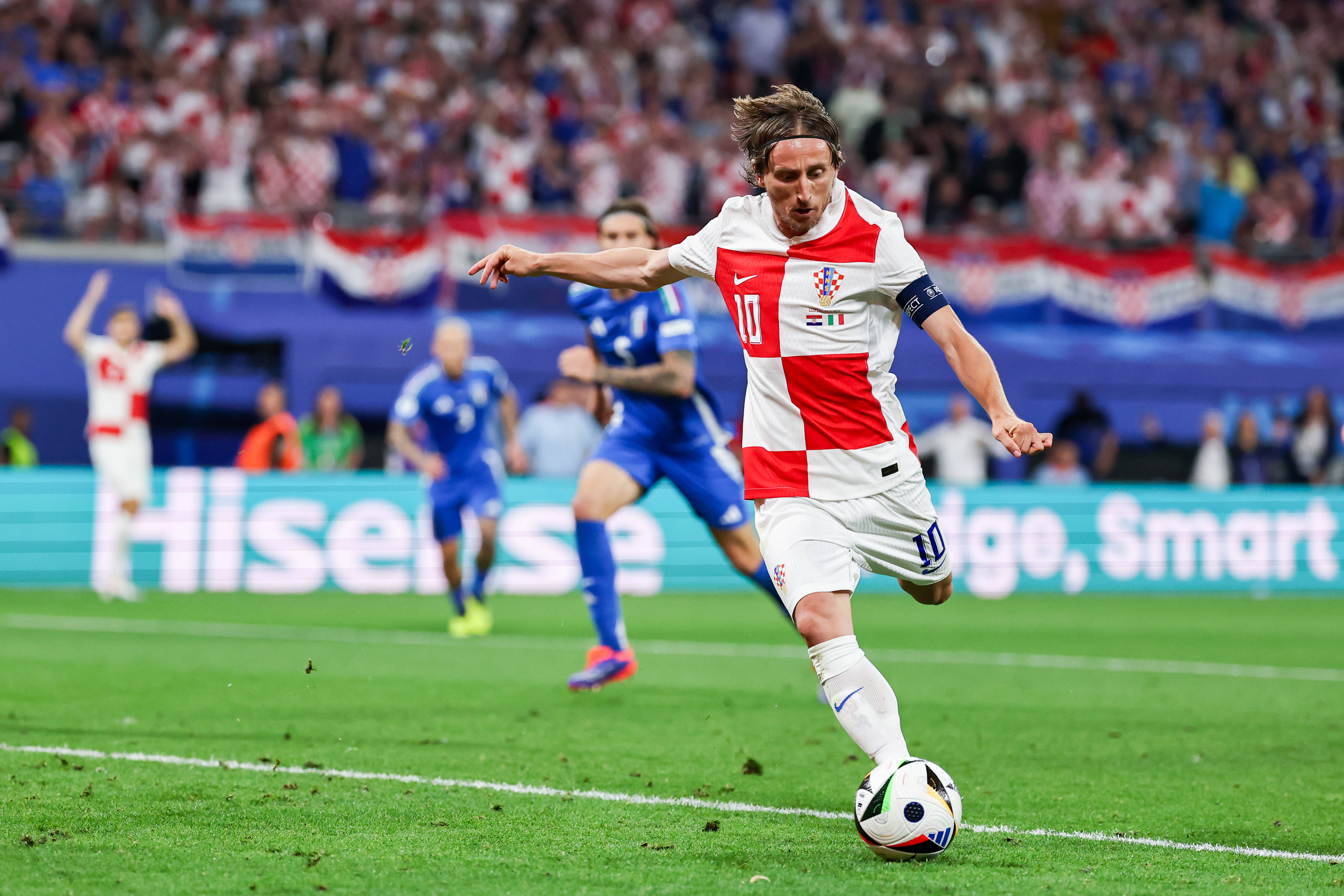 关于巴西碾压阿森纳，莫德里奇高光表现的信息