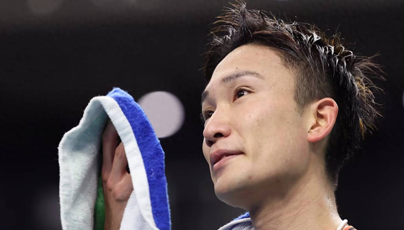 日本羽毛球队险胜泰国羽毛球队，桃田贤斗统治全场的简单介绍