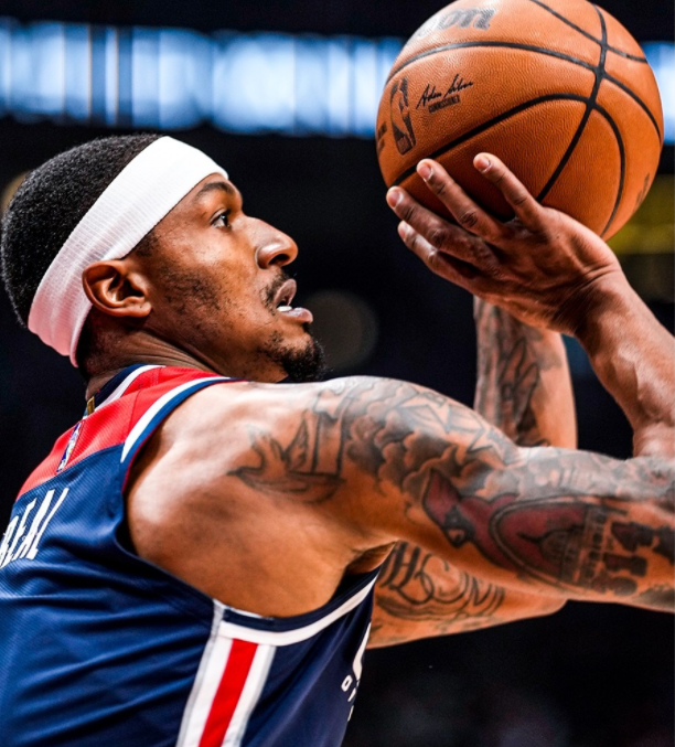 勇士横扫奇才,萨姆·米切尔高光表现 勇士横扫奇才,萨姆·米切尔高光表现