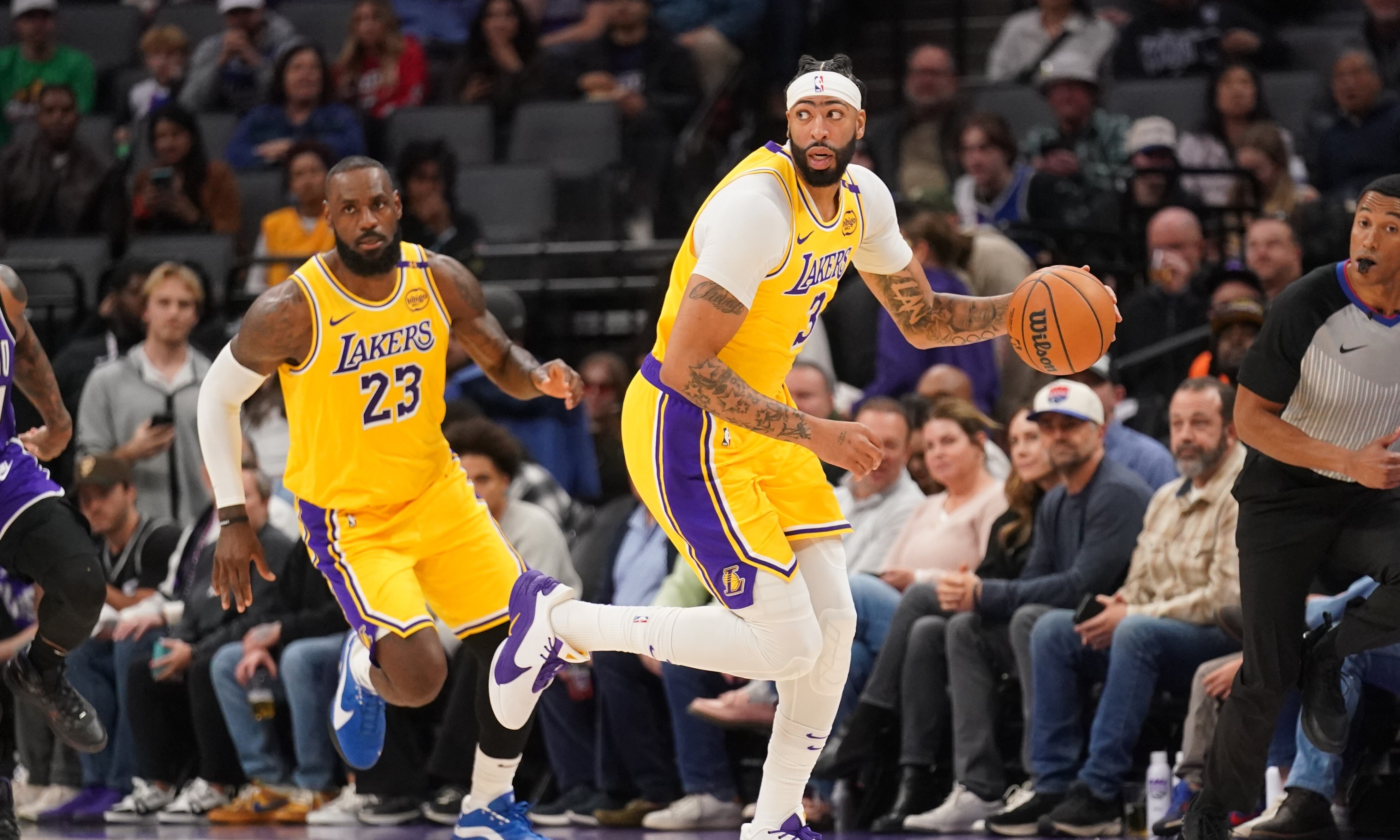 快船队实力不俗,一路领先击败对手的简单介绍 快船队实力不俗,一路领先击败对手的简单介绍