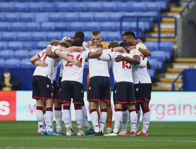 关于诺维奇城主场击败哈德斯菲尔德,豪取三分的信息 关于诺维奇城主场击败哈德斯菲尔德,豪取三分的信息