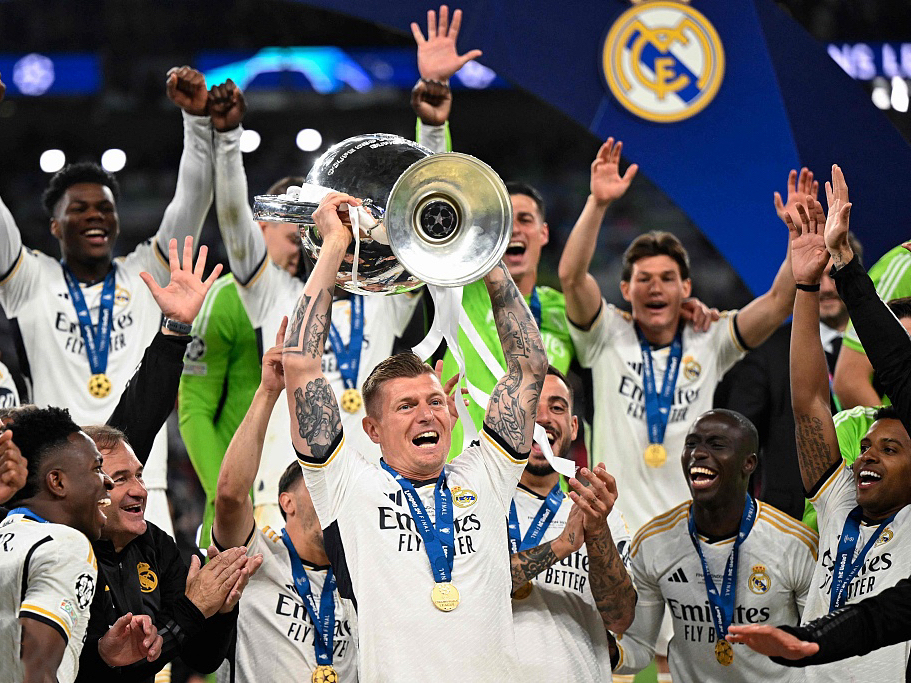 皇马大胜多特蒙德，豪取欧冠8强资格