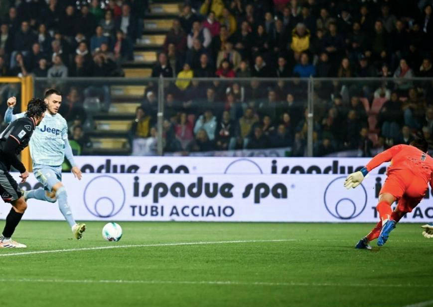 包含瓦伦西亚客场大胜,反弹形势良好的词条 包含瓦伦西亚客场大胜,反弹形势良好的词条