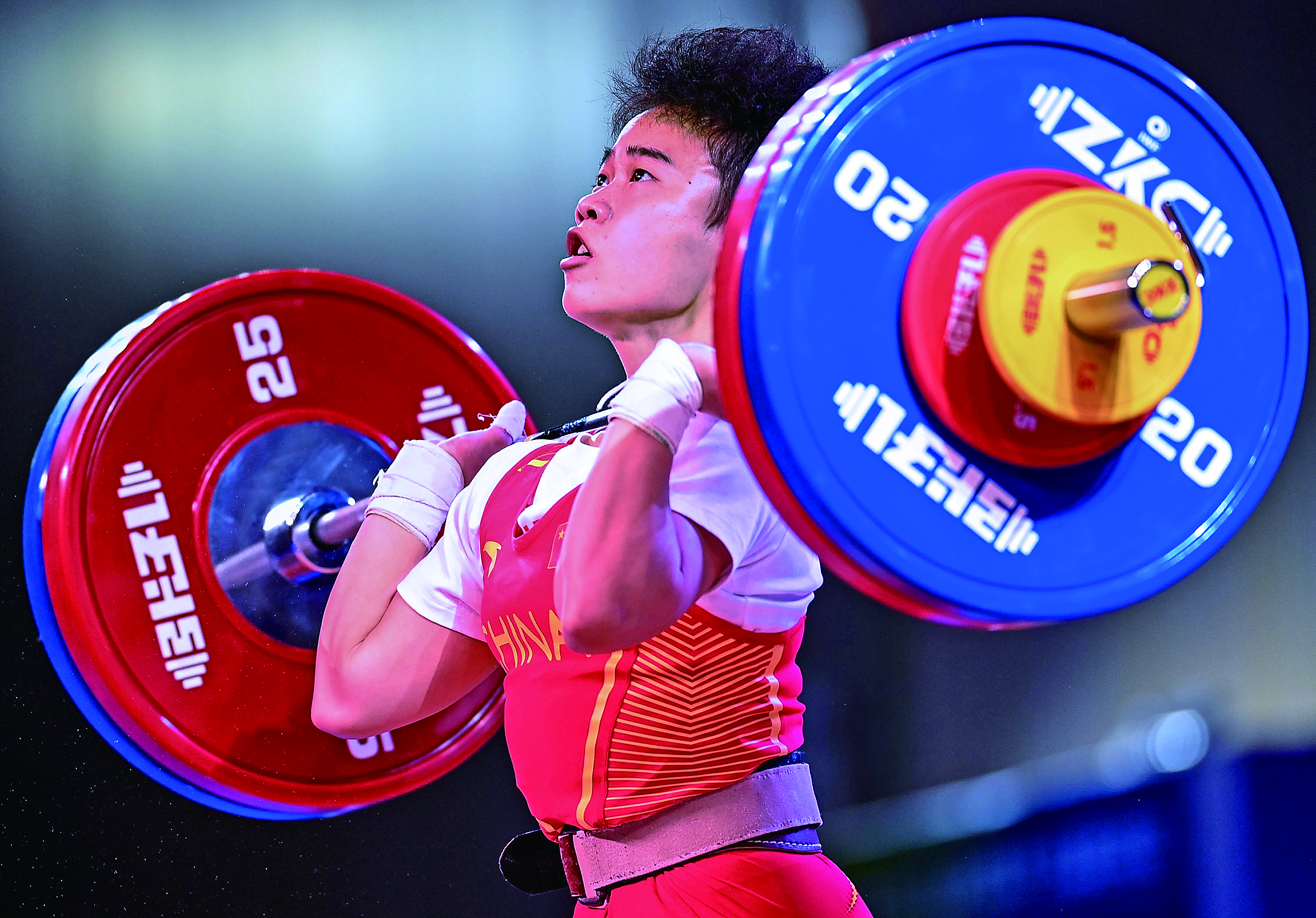 包含英姿飒爽!举重选手重量级掌控比赛的词条 包含英姿飒爽!举重选手重量级掌控比赛的词条