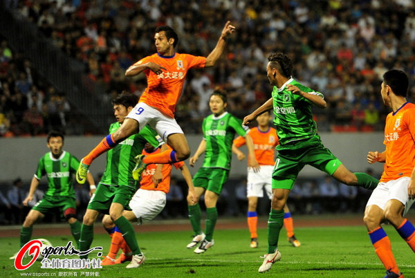 浙江绿城主场不敌对手，保级艰难的简单介绍