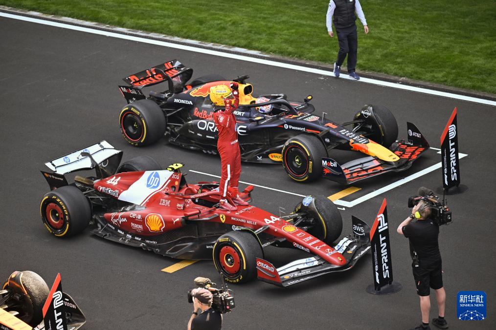 包含迈凯伦完胜哈斯车队,汉密尔顿扛起全队的词条 包含迈凯伦完胜哈斯车队,汉密尔顿扛起全队的词条