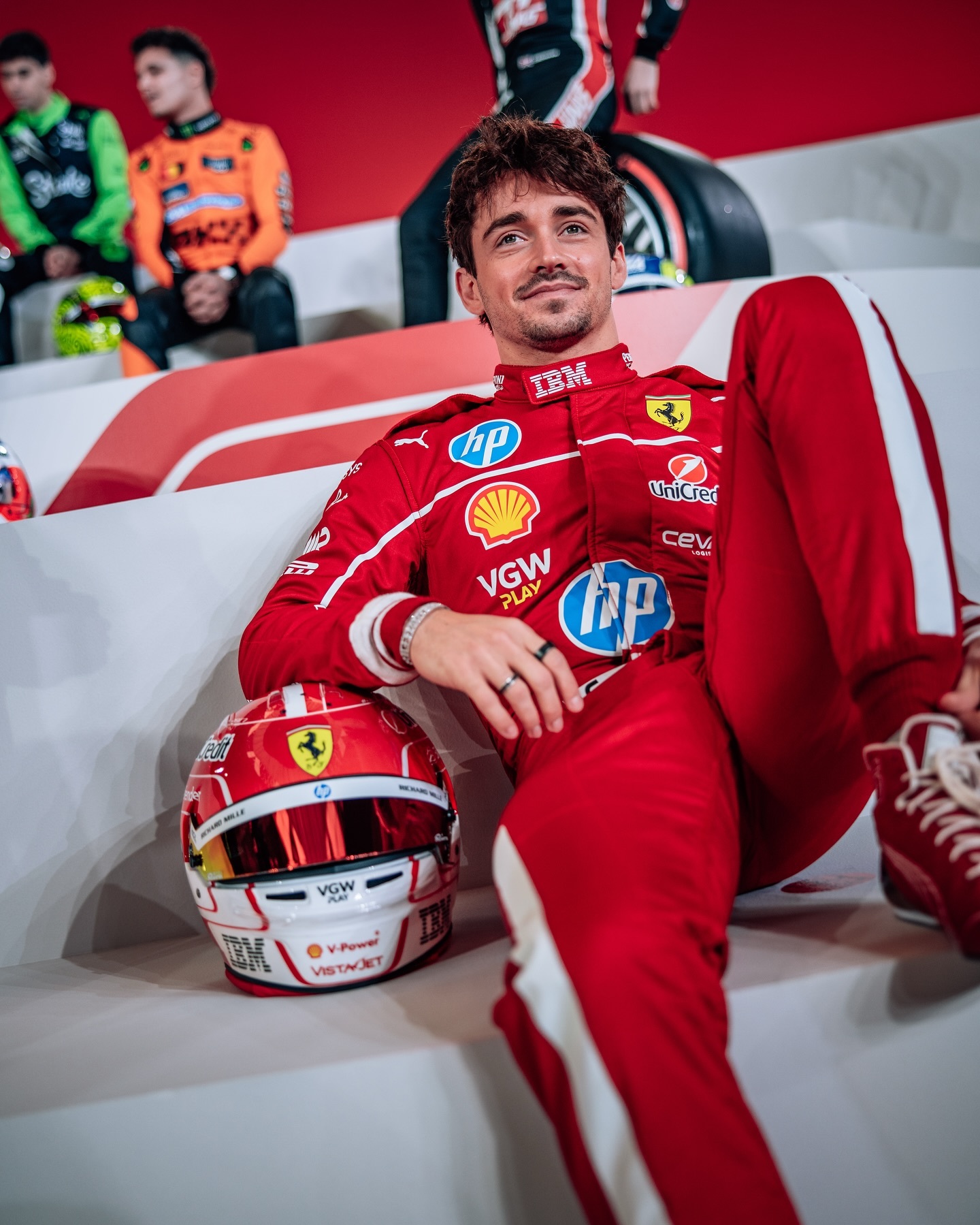 九游娱乐官方网站-雷诺车队险胜红牛二队,诺里斯扛起全队的简单介绍