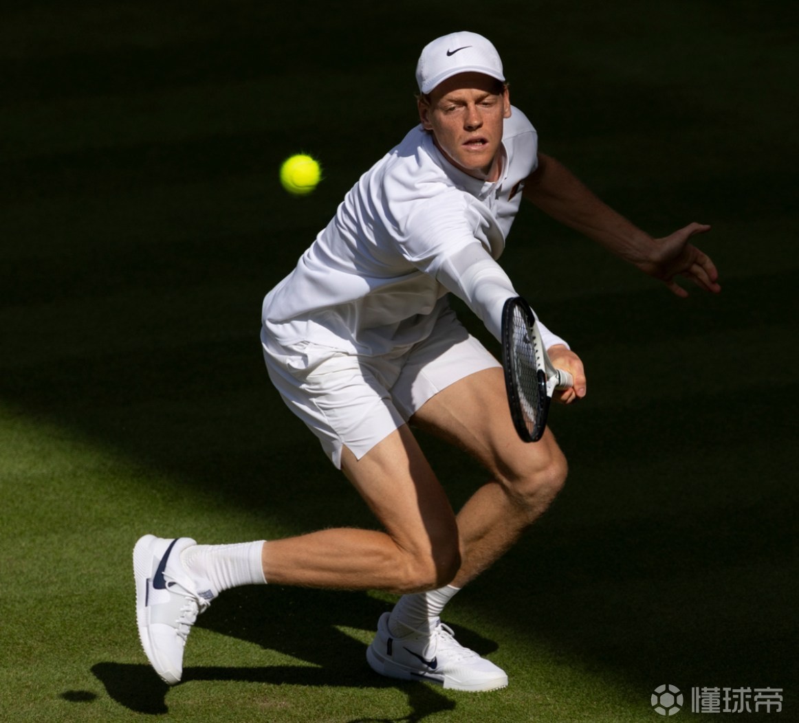 包含年终总决赛逆转拉沃尔杯，辛纳状态火热的词条