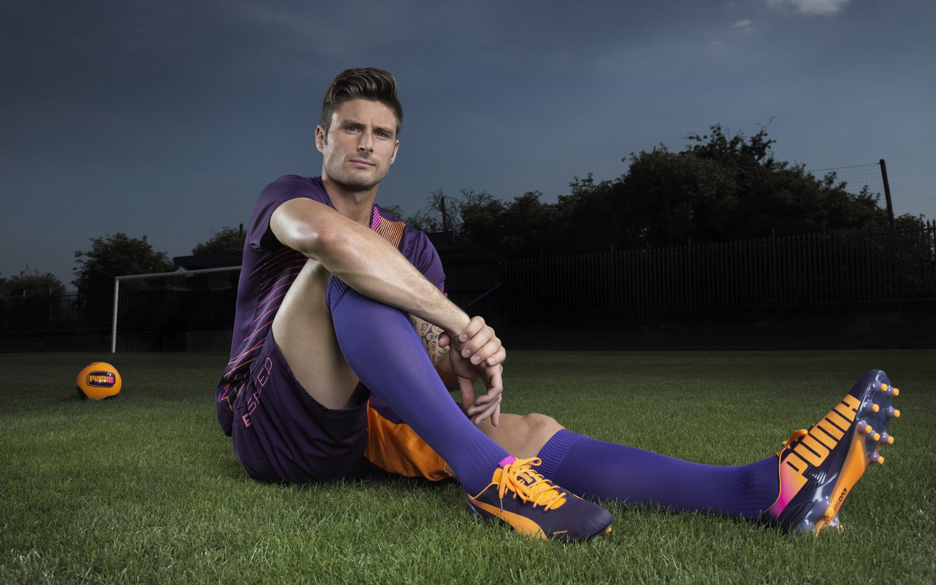 魔术防守锁死马刺,切特稳定输出不掉线,一场战术与天赋的对话